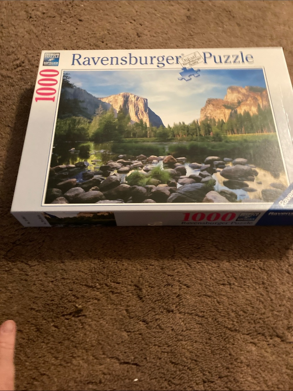 Ravensburger 1000-Piece River Valley Jigsaw Puzzle - Blue/Green/Brown